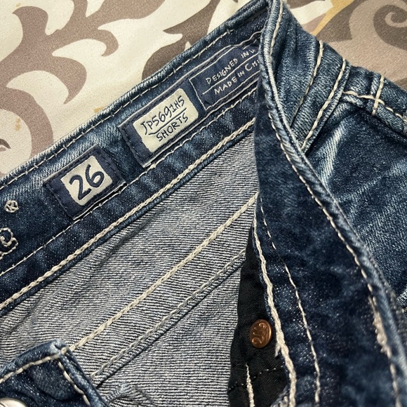 Miss Me Shorts - Picture 5 of 5